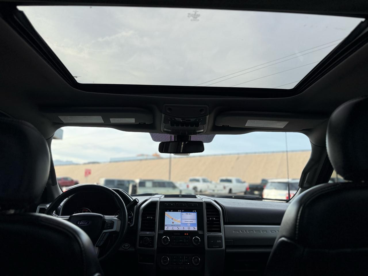 Ford Super Duty F-250 SRW Lariat 4WD Crew Cab 8' Box 2019