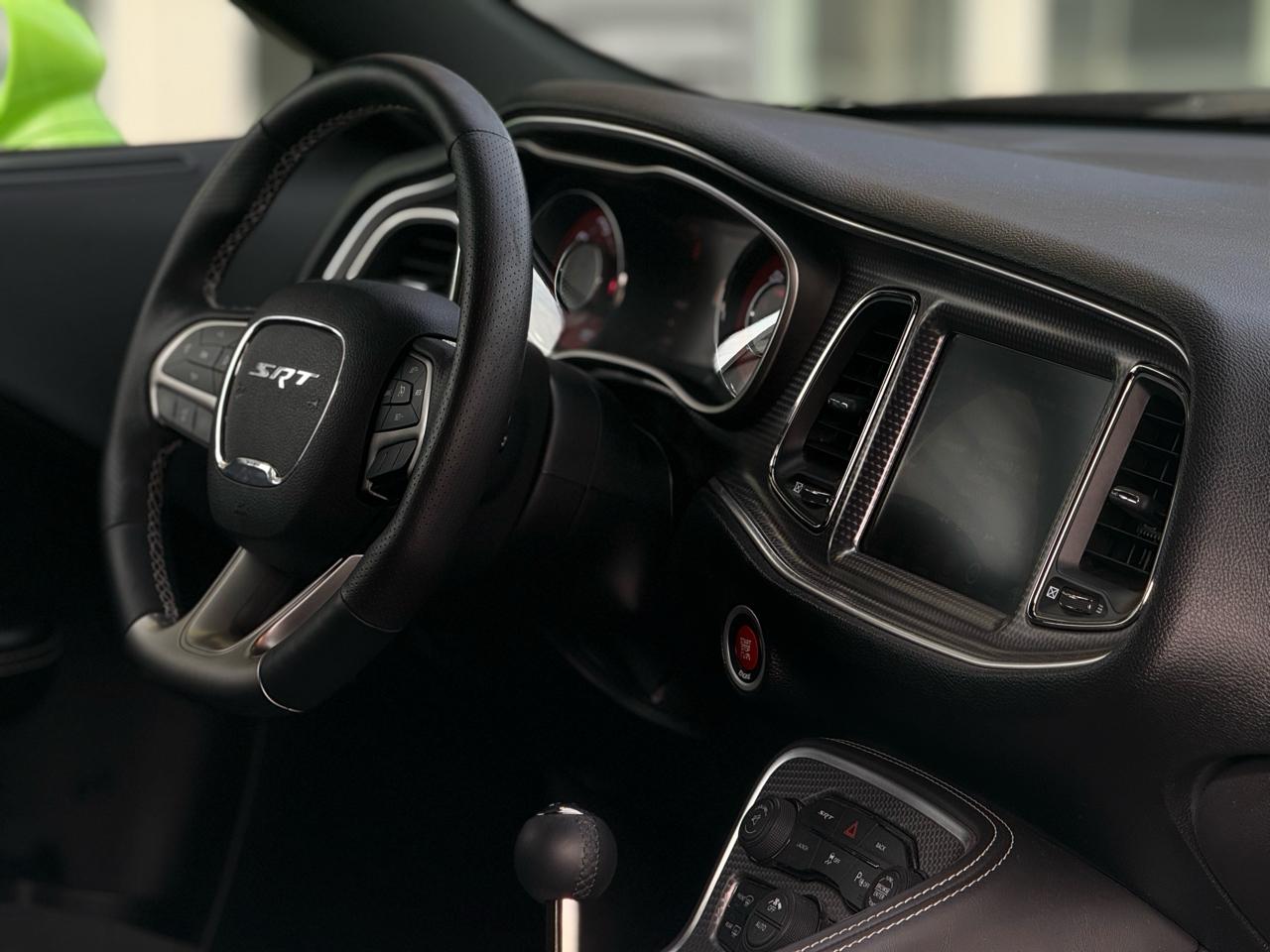 Dodge Challenger 2dr Cpe SRT Hellcat 2015