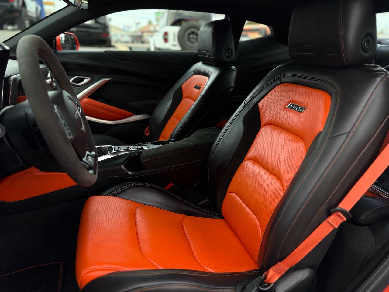 Chevrolet Camaro 2dr Cpe 2SS 2018