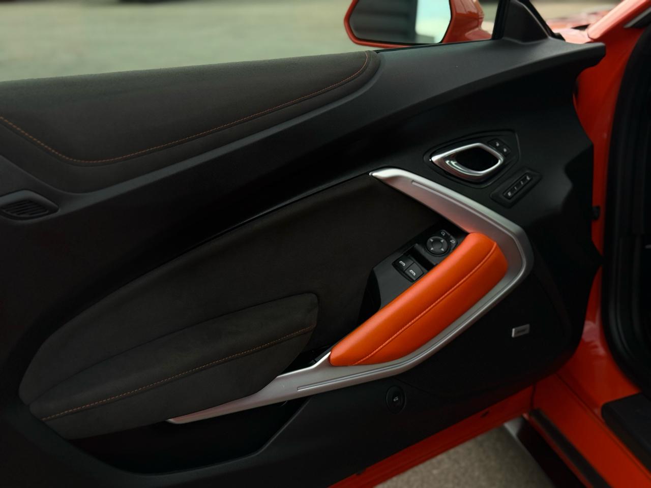Chevrolet Camaro 2dr Cpe 2SS 2018