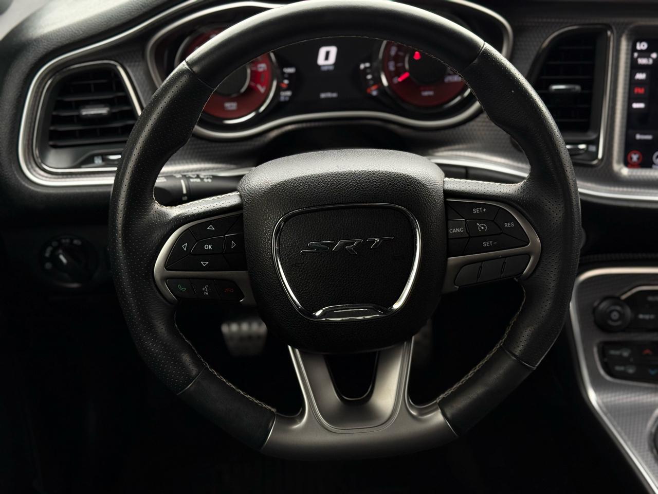 Dodge Challenger SRT Hellcat Coupe 2017