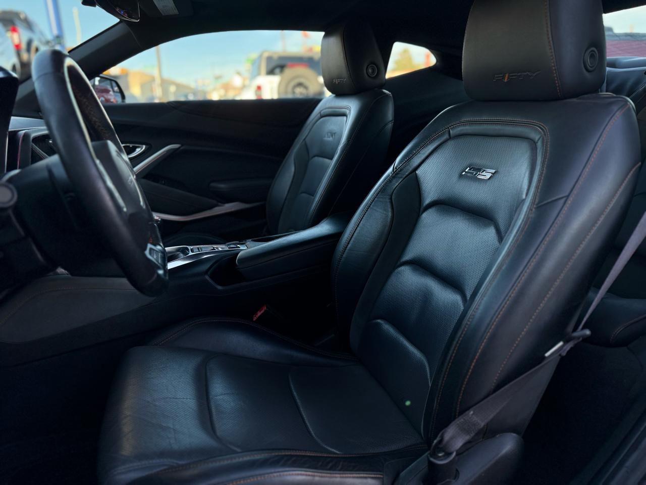 Chevrolet Camaro 2dr Cpe 2SS 2017