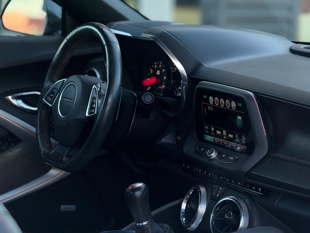 Chevrolet Camaro 2dr Cpe 2SS 2017