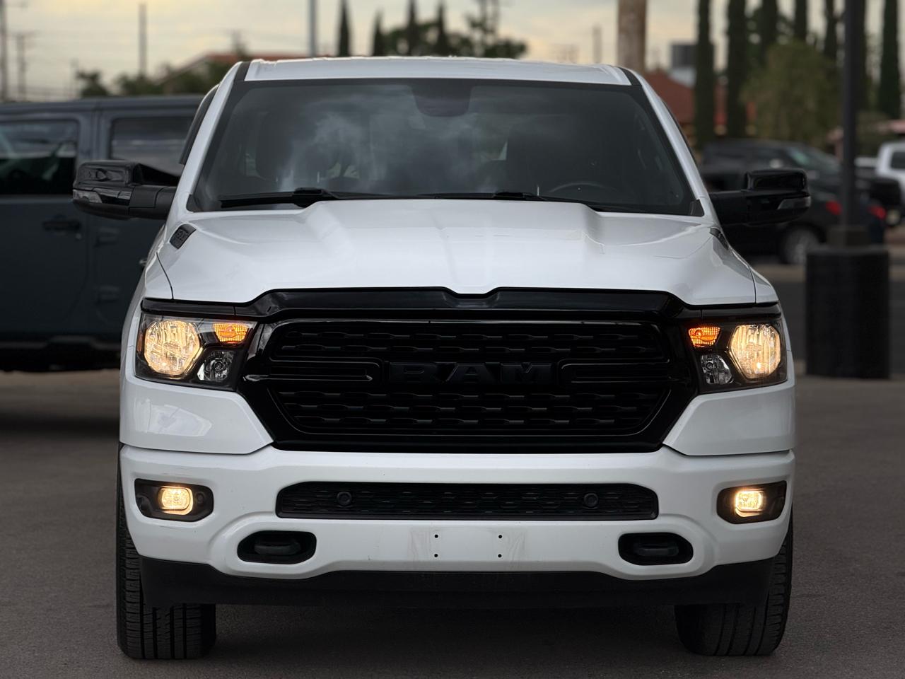 RAM 1500 Big Horn 4x4 Crew Cab 5'7" Box 2023