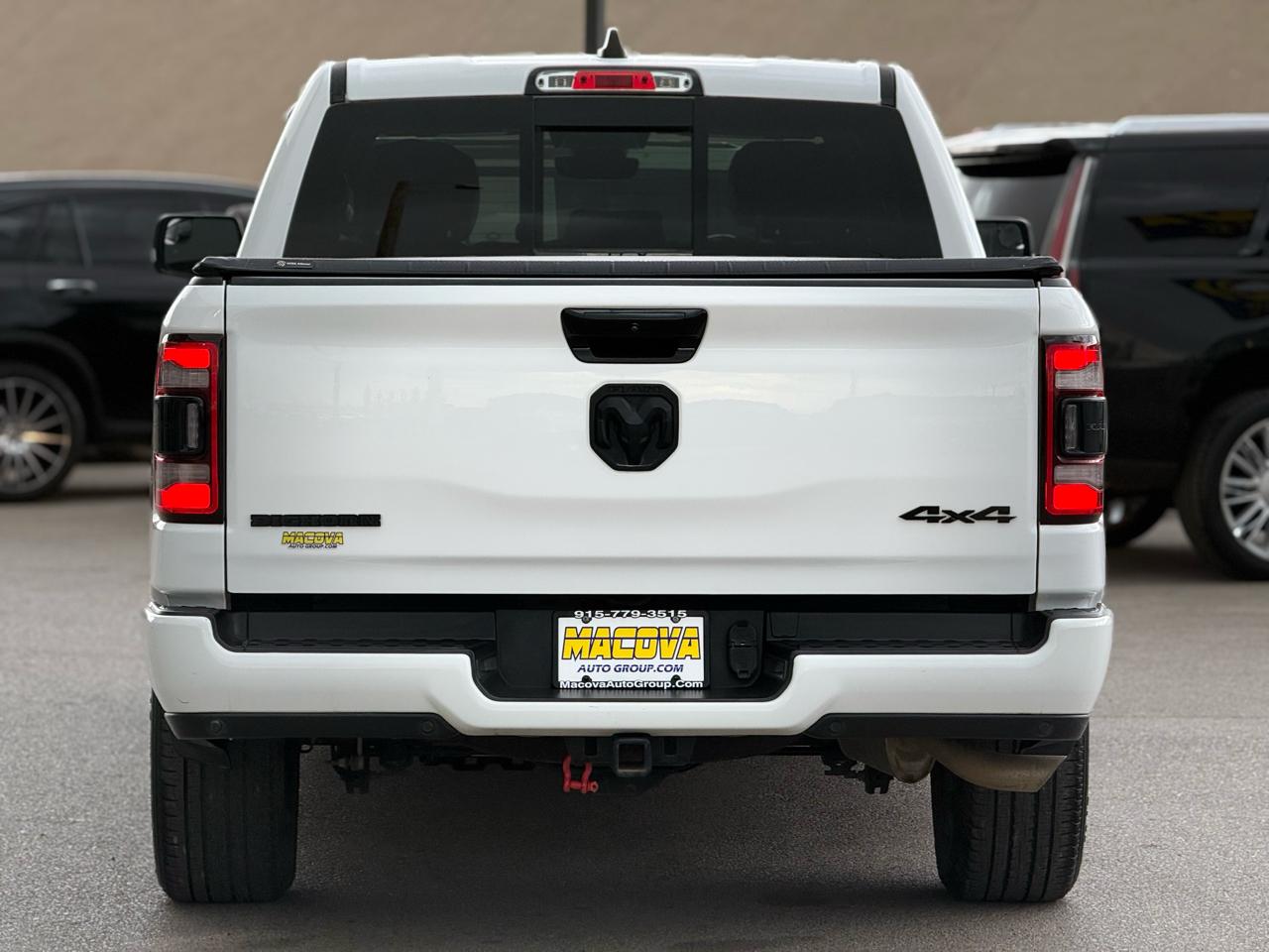 RAM 1500 Big Horn 4x4 Crew Cab 5'7" Box 2023