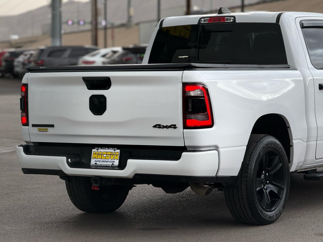 RAM 1500 Big Horn 4x4 Crew Cab 5'7" Box 2023