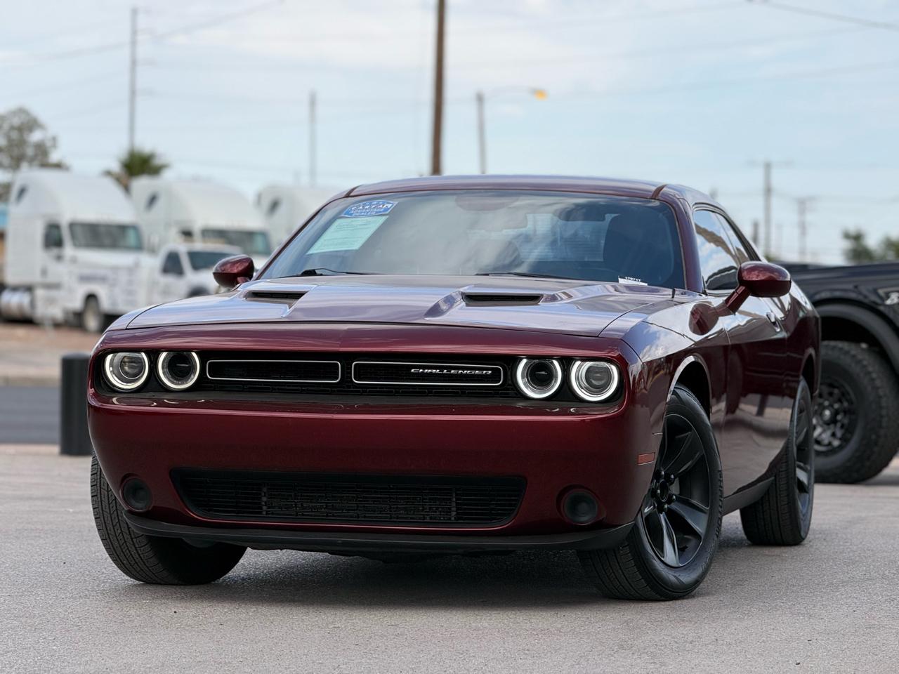 Dodge Challenger SXT RWD 2019