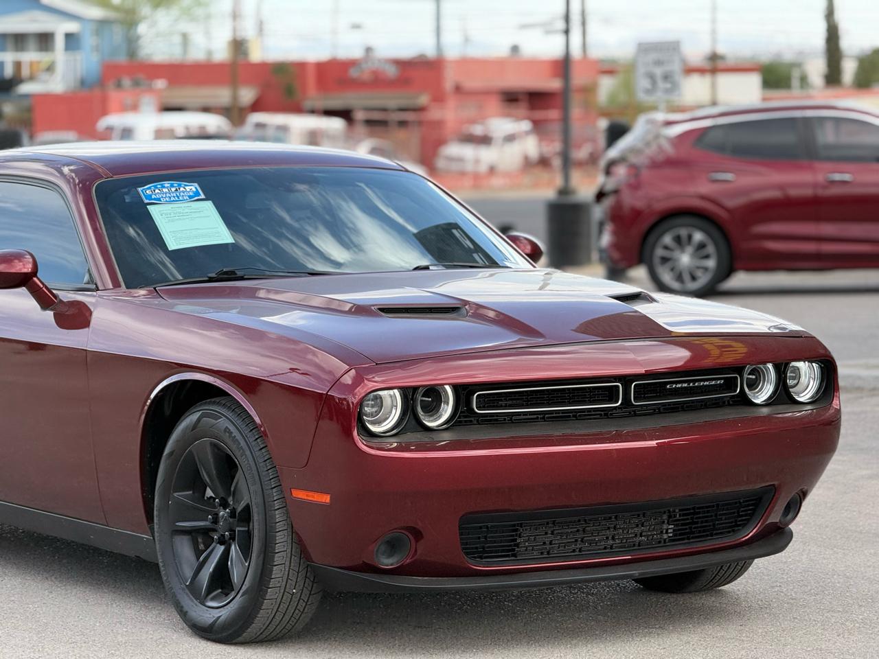 Dodge Challenger SXT RWD 2019