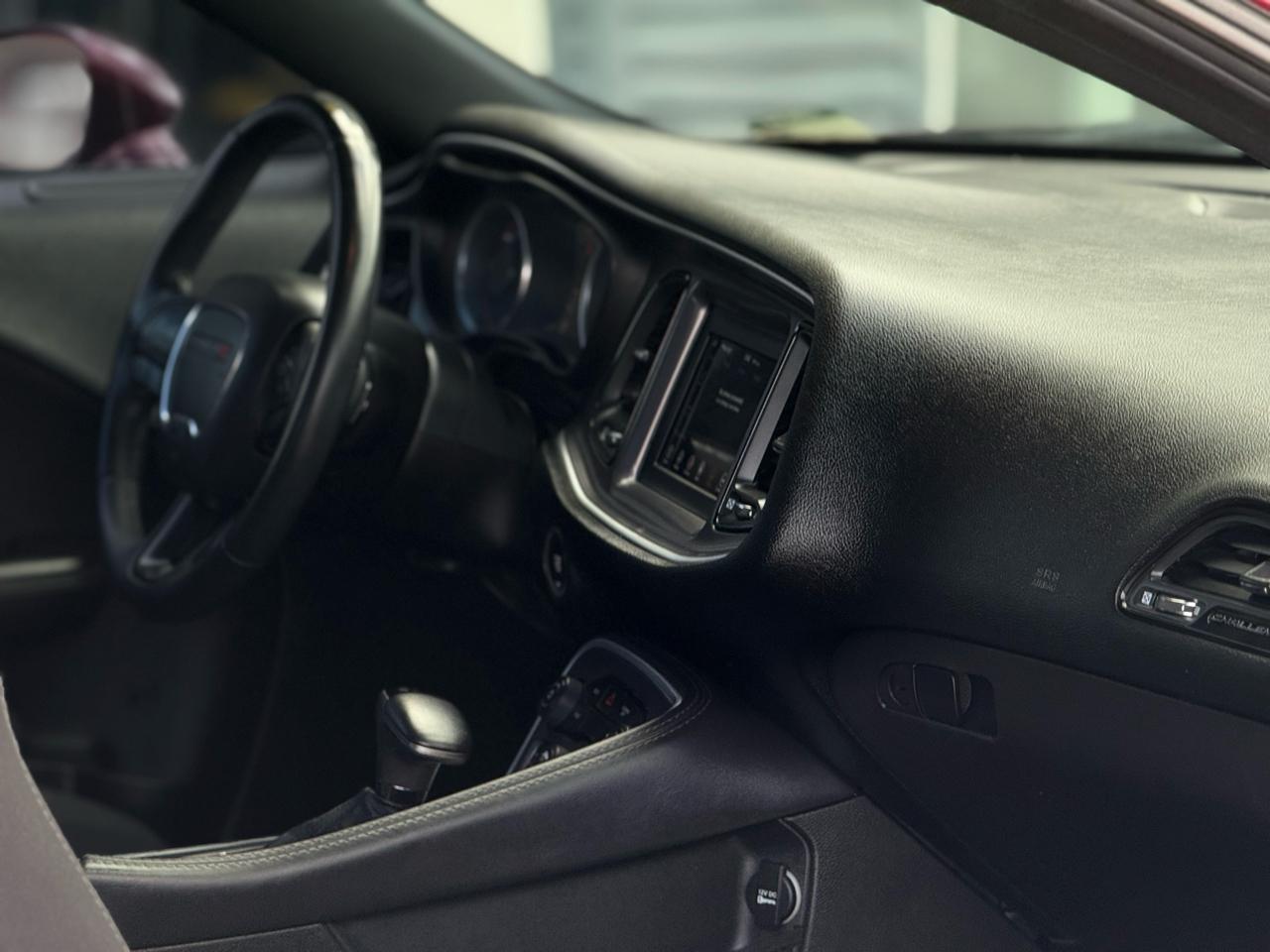 Dodge Challenger SXT RWD 2019
