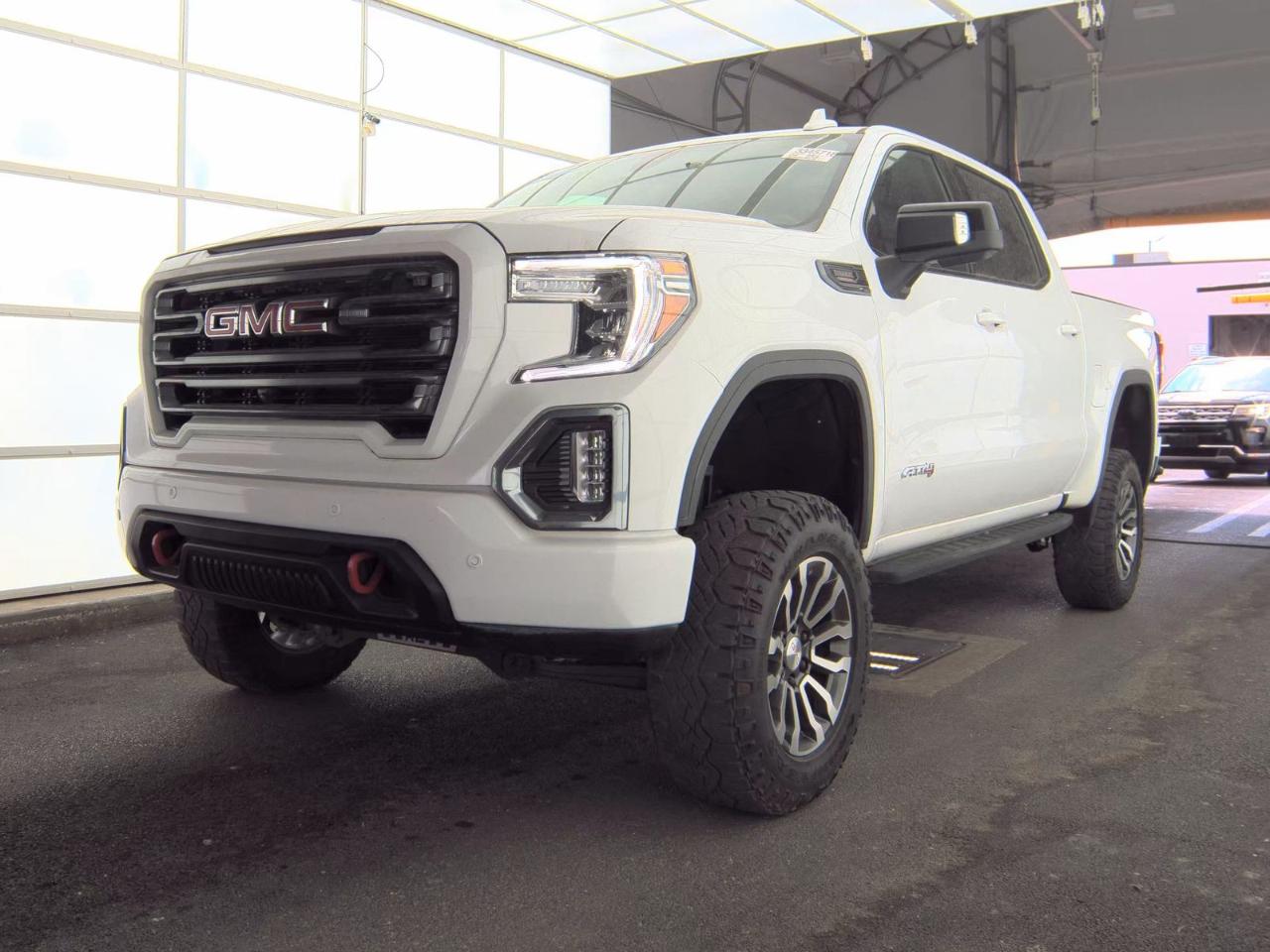 GMC Sierra 1500 Limited 4WD Crew Cab 147" AT4 2022
