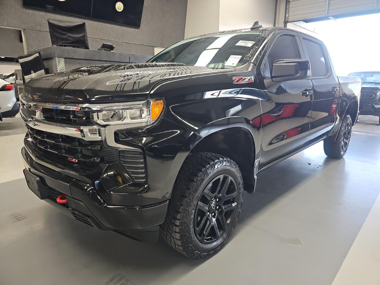 2023 Chevrolet Silverado 1500 4WD Crew Cab 147" LT Trail Boss