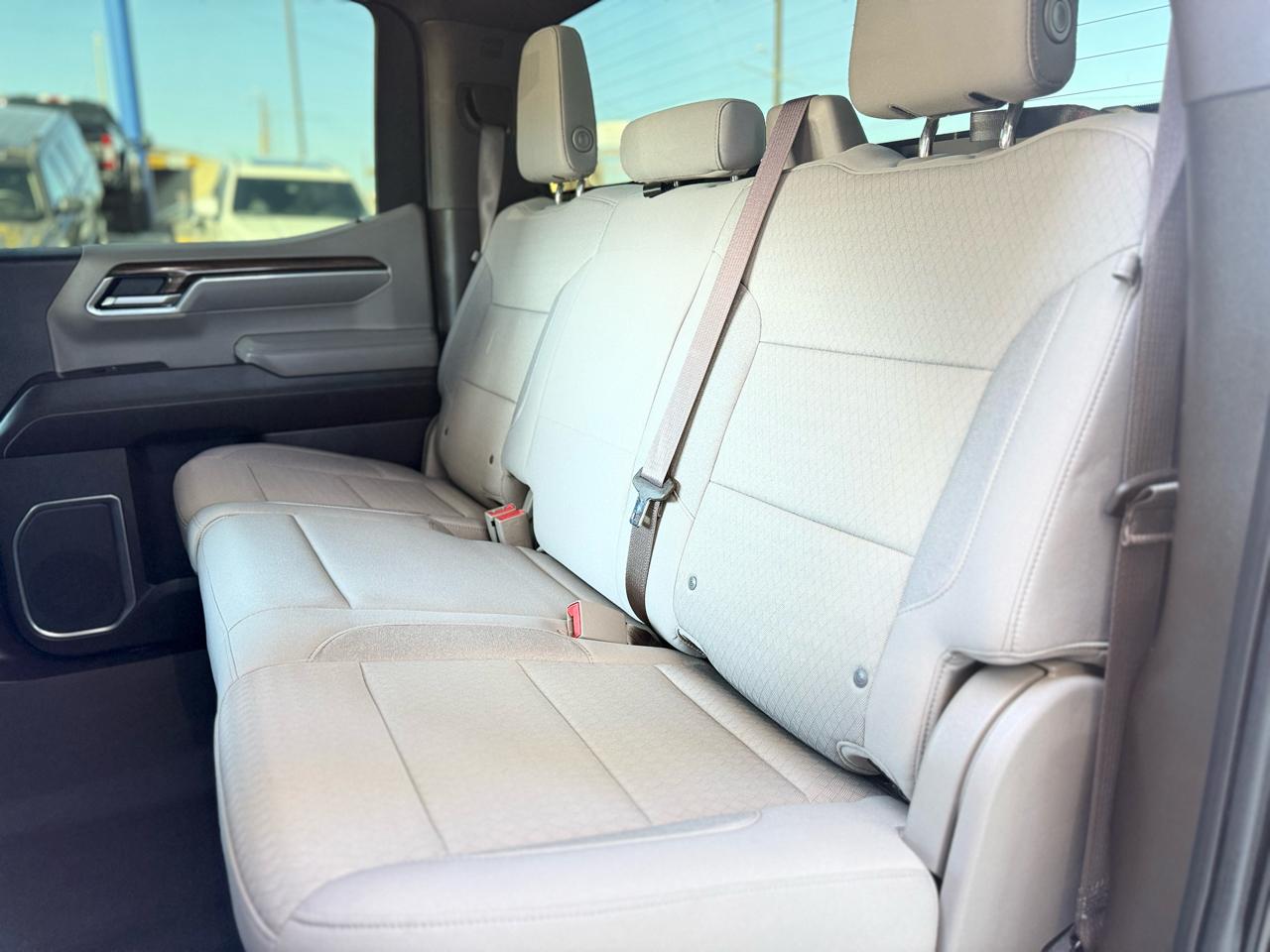 Chevrolet Silverado 1500 4WD Crew Cab 147" LT Trail Boss 2023