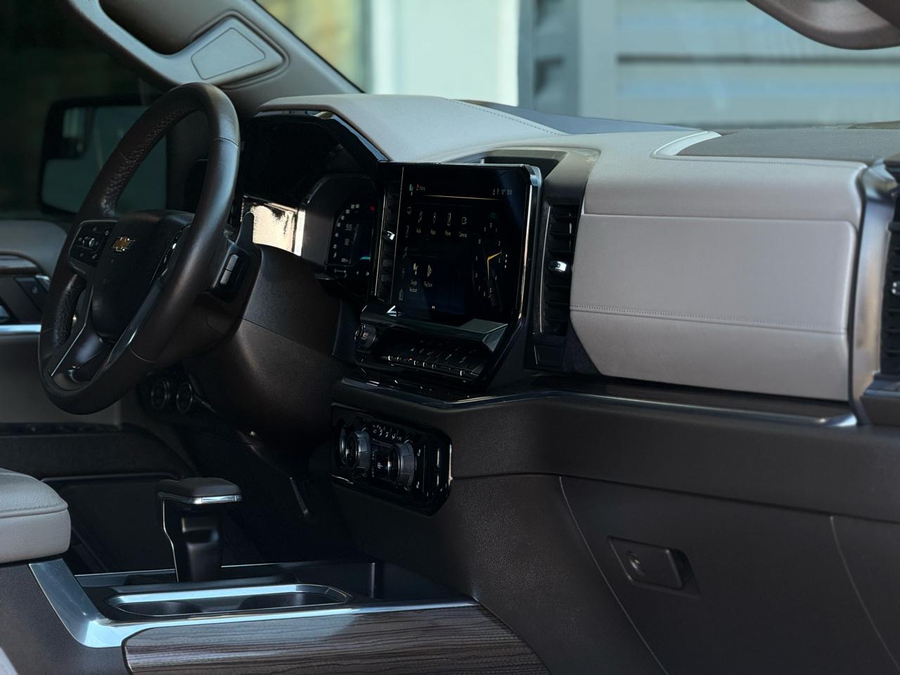 Chevrolet Silverado 1500 4WD Crew Cab 147" LT Trail Boss 2023