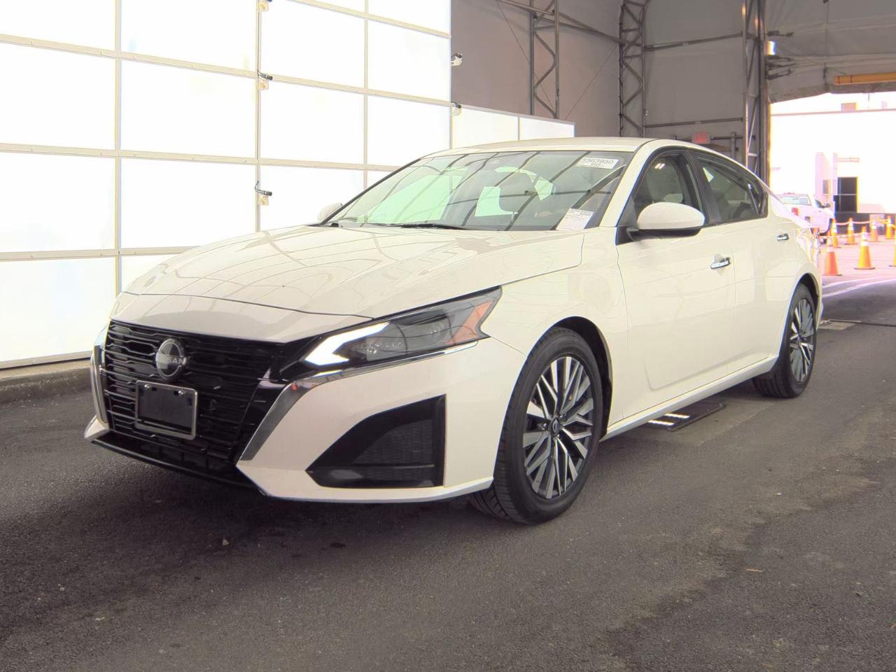 Nissan Altima 2.5 SV Sedan 2023