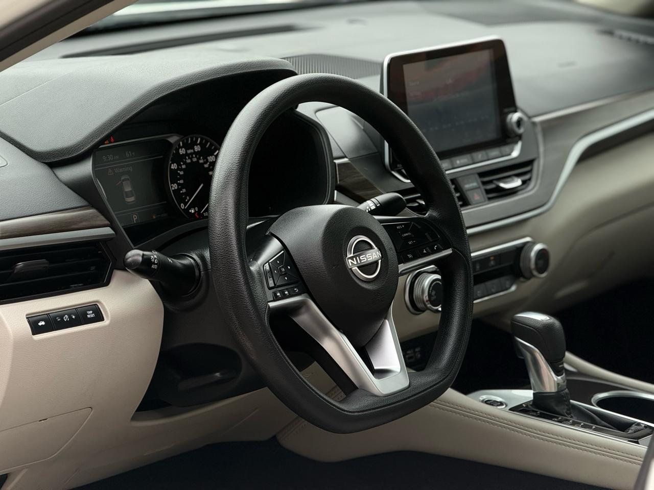 Nissan Altima 2.5 SV Sedan 2023