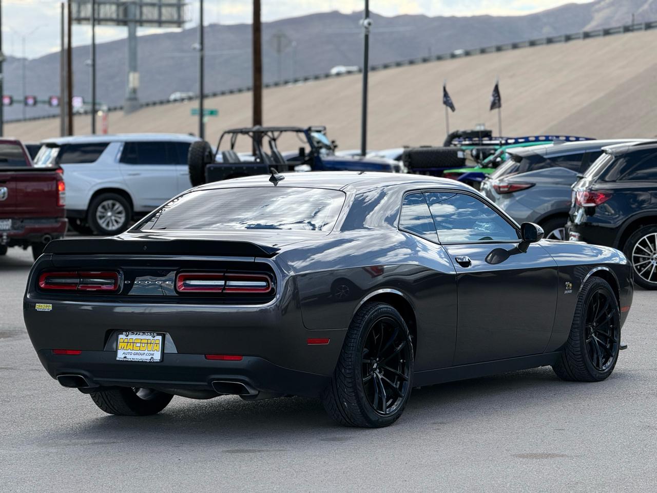 Dodge Challenger R/T Scat Pack RWD 2023