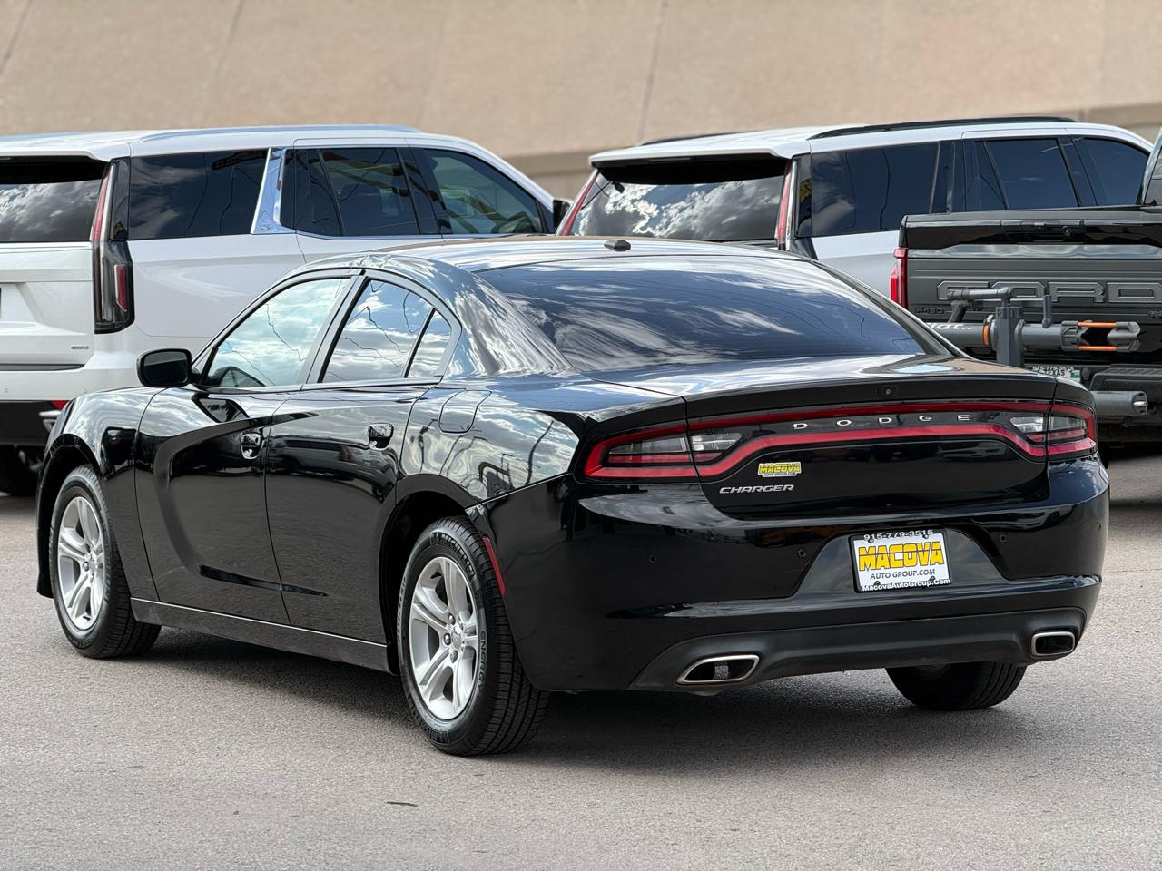 Dodge Charger SXT RWD 2021