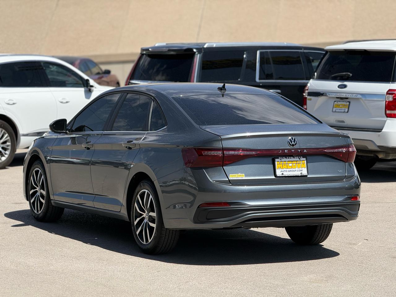 Volkswagen Jetta SE Auto 2025