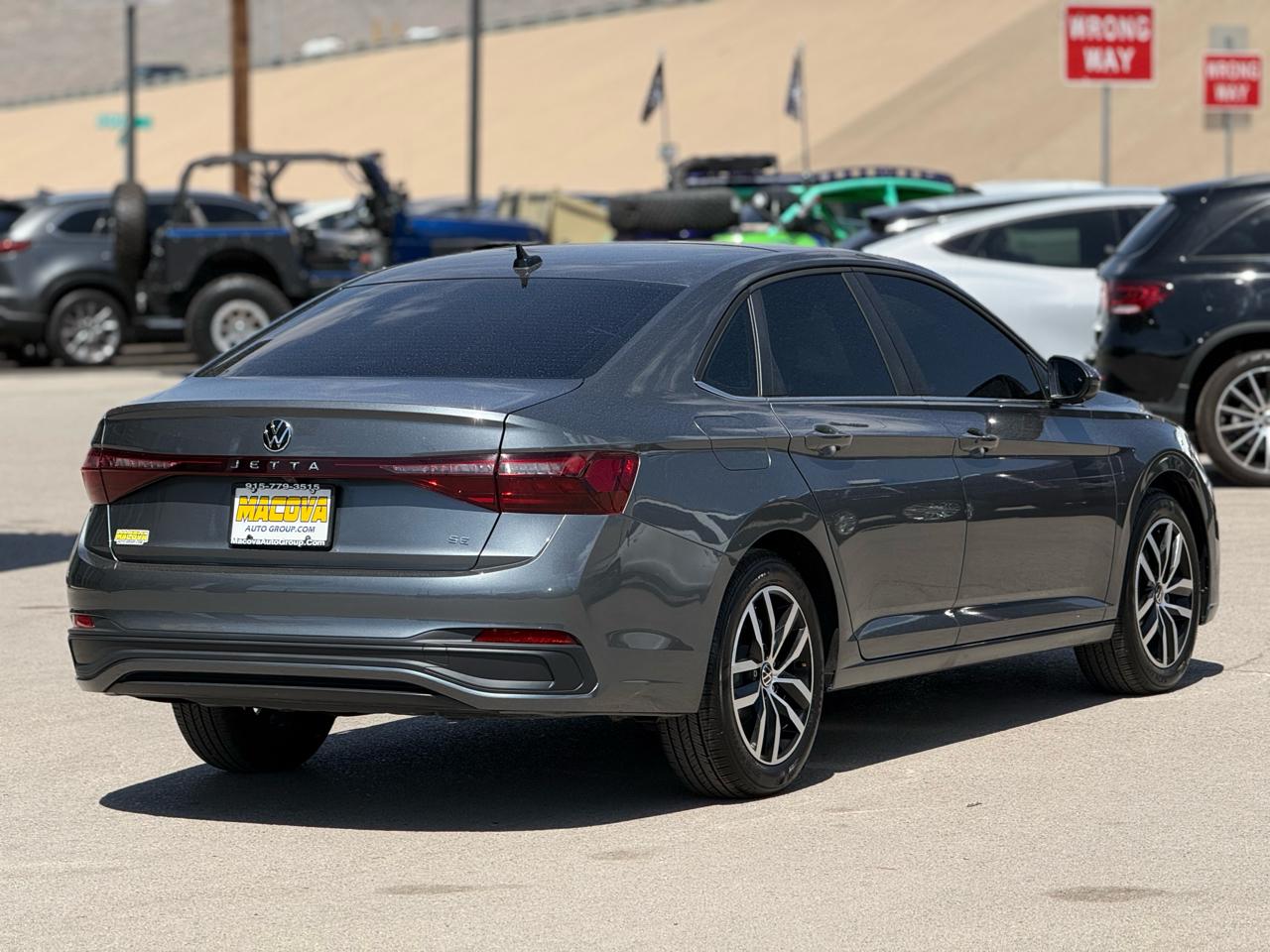 Volkswagen Jetta SE Auto 2025