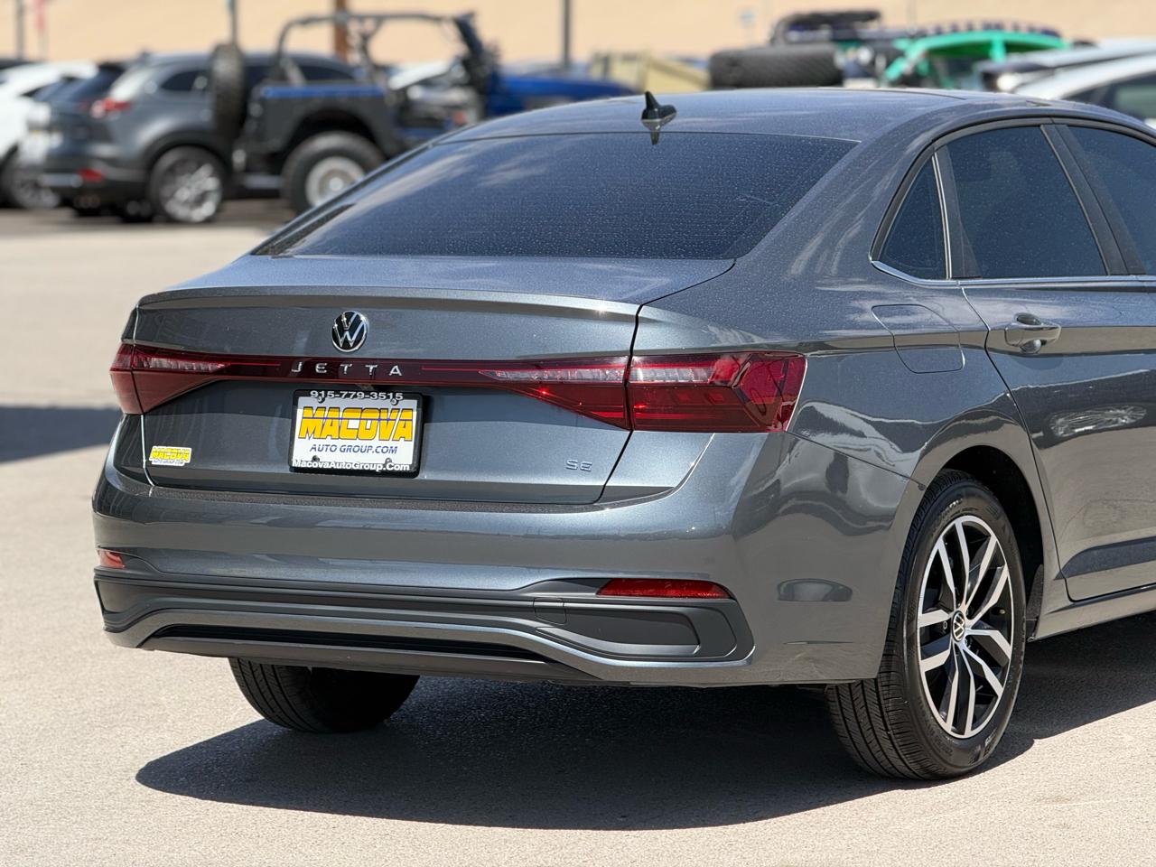 Volkswagen Jetta SE Auto 2025