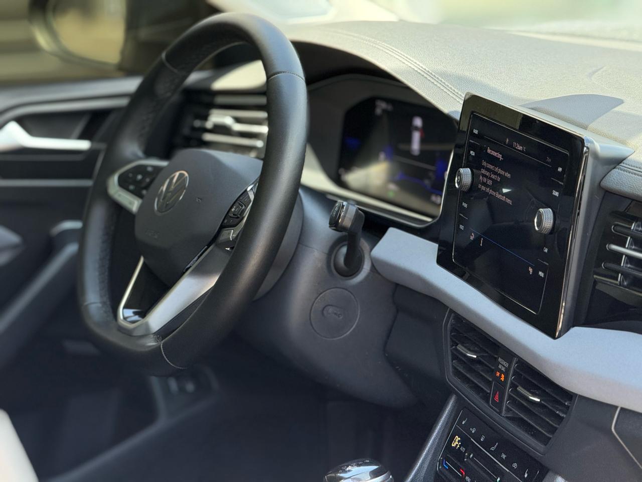 Volkswagen Jetta SE Auto 2025