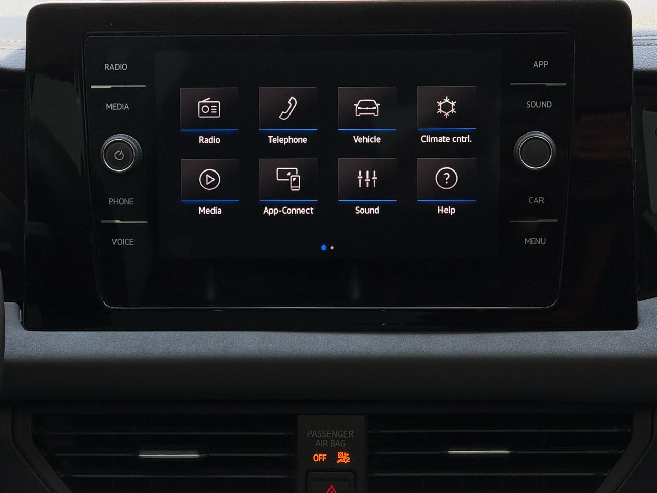 Volkswagen Jetta SE Auto 2025