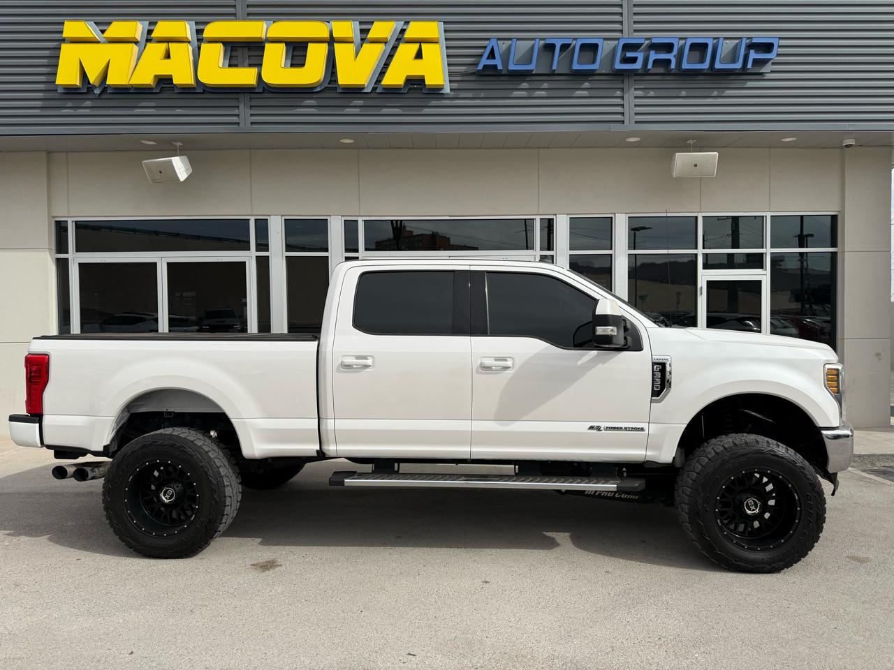 2019 Ford Super Duty F-350 SRW LARIAT 4WD Crew Cab 8' Box