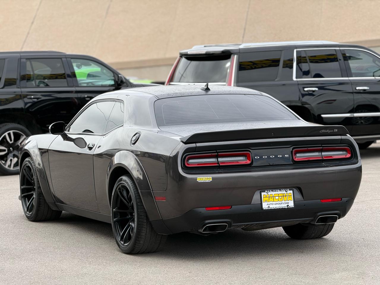 Dodge Challenger R/T Scat Pack Widebody RWD 2023