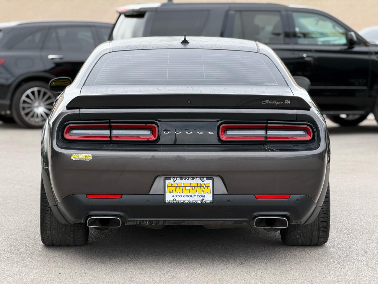 Dodge Challenger R/T Scat Pack Widebody RWD 2023