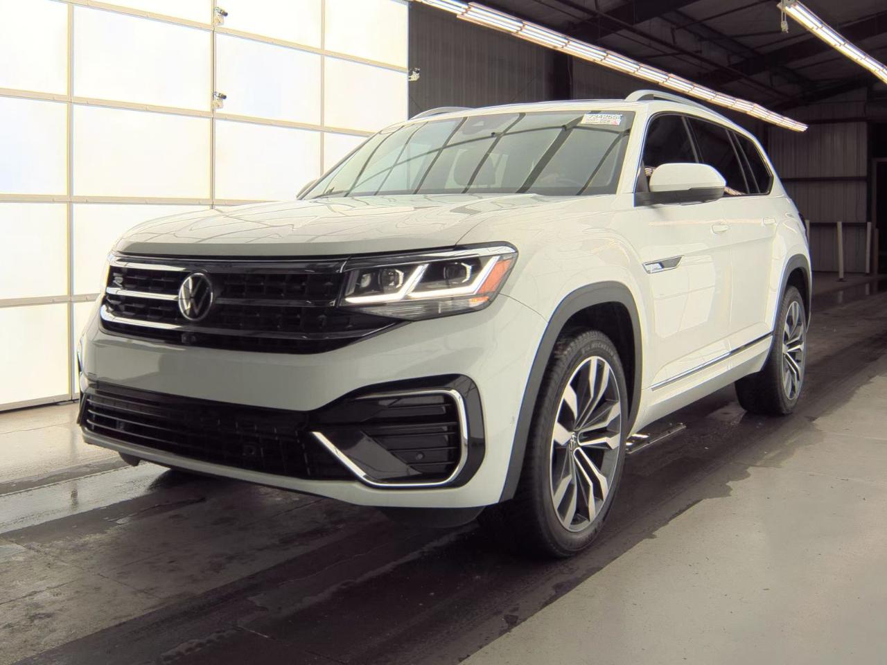 Volkswagen Atlas 2021.5 3.6L V6 SEL Premium R-Line 4MOTION 2021