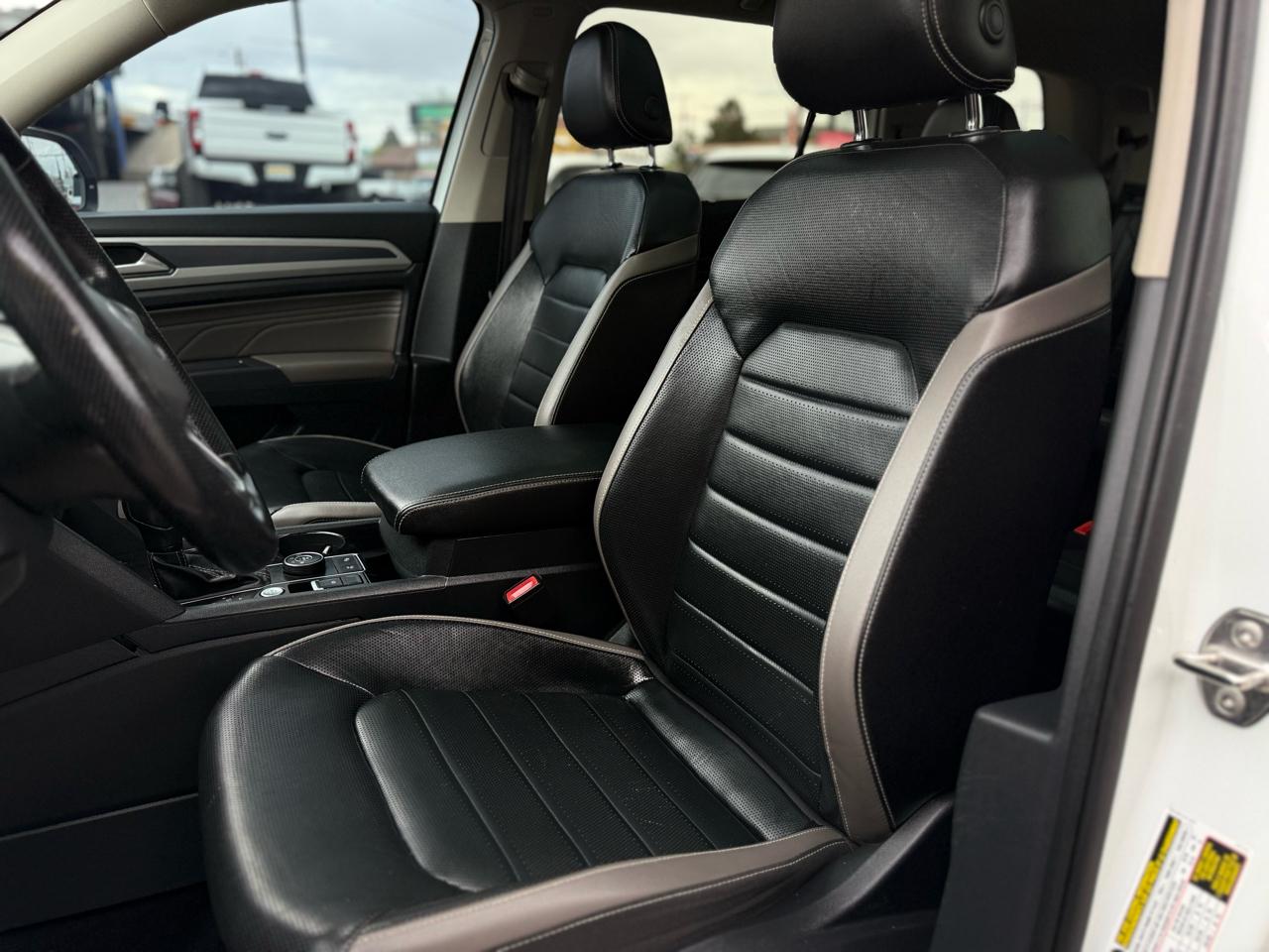 Volkswagen Atlas 2021.5 3.6L V6 SEL Premium R-Line 4MOTION 2021