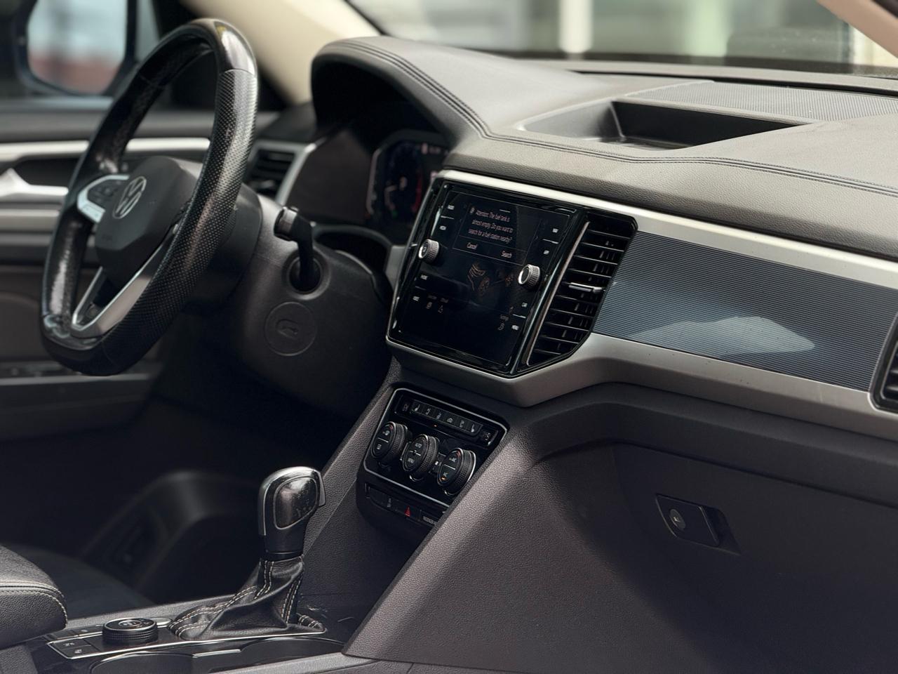 Volkswagen Atlas 2021.5 3.6L V6 SEL Premium R-Line 4MOTION 2021