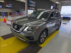 2020 Nissan Pathfinder 