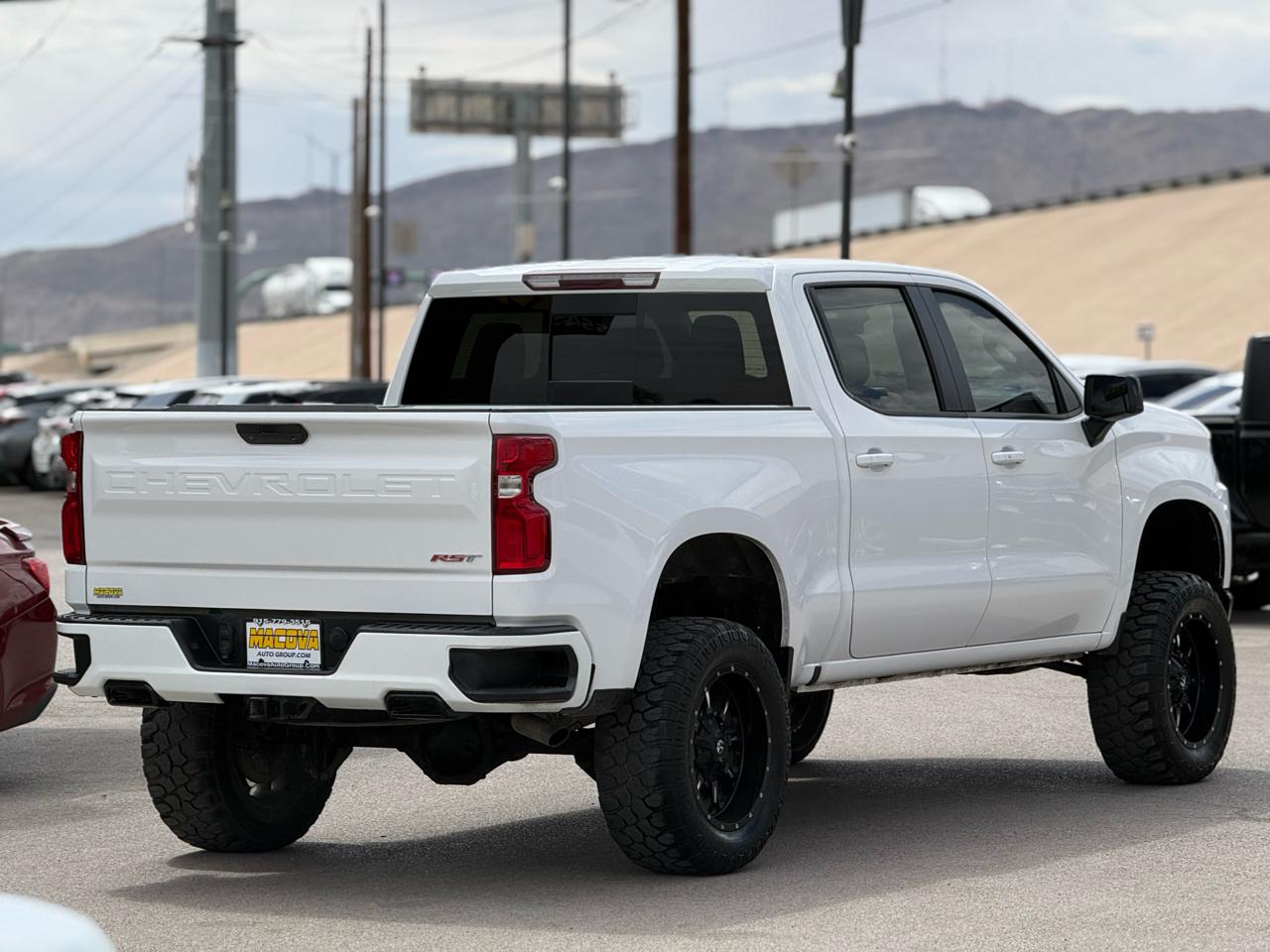 Chevrolet Silverado 1500 2WD Crew Cab 147" RST 2020