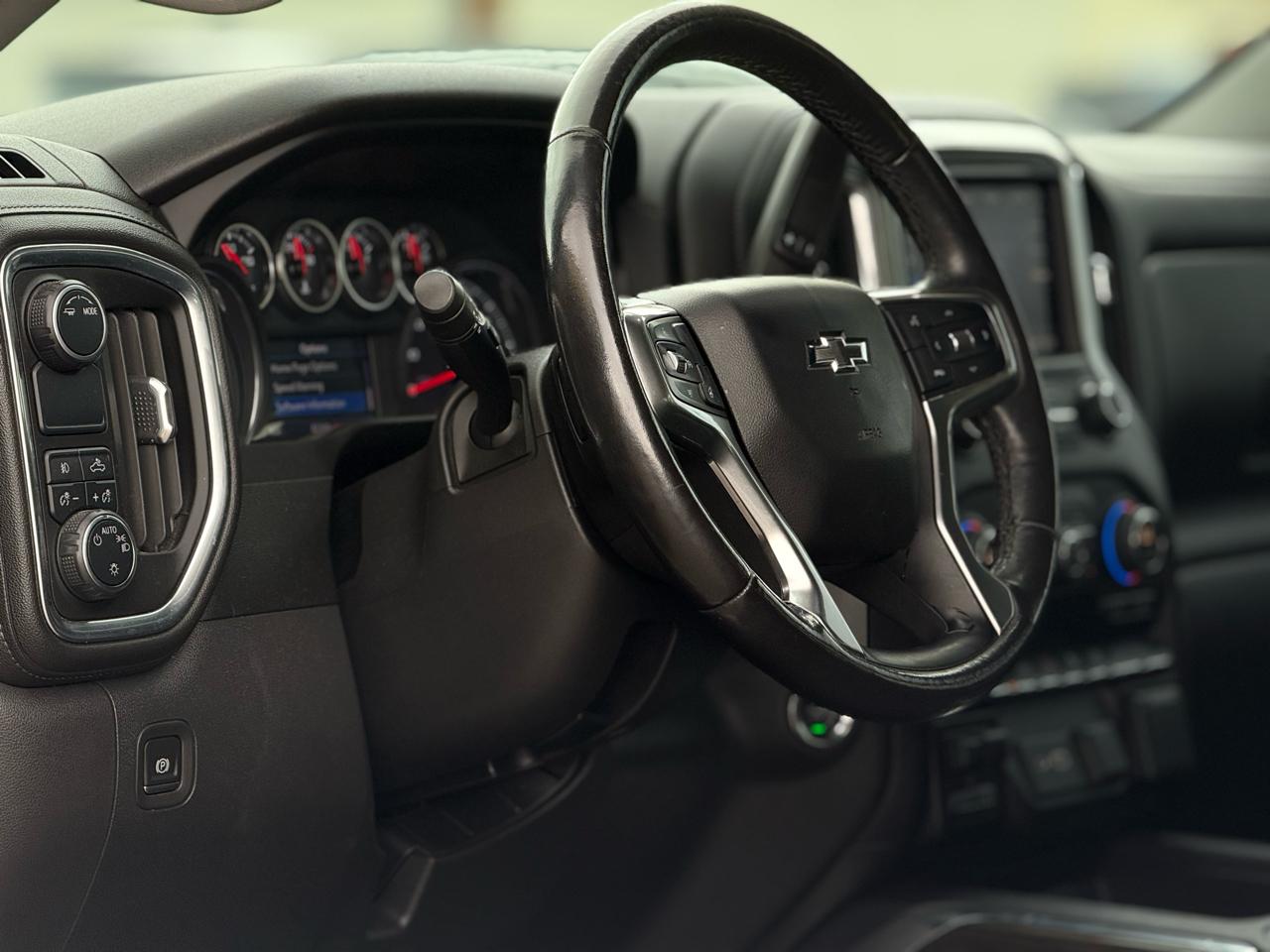 Chevrolet Silverado 1500 2WD Crew Cab 147" RST 2020