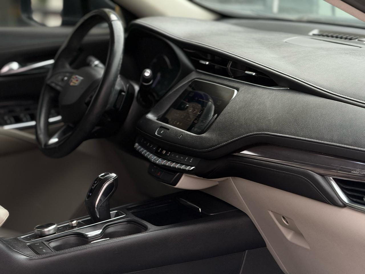 Cadillac XT4 FWD 4dr Luxury 2019