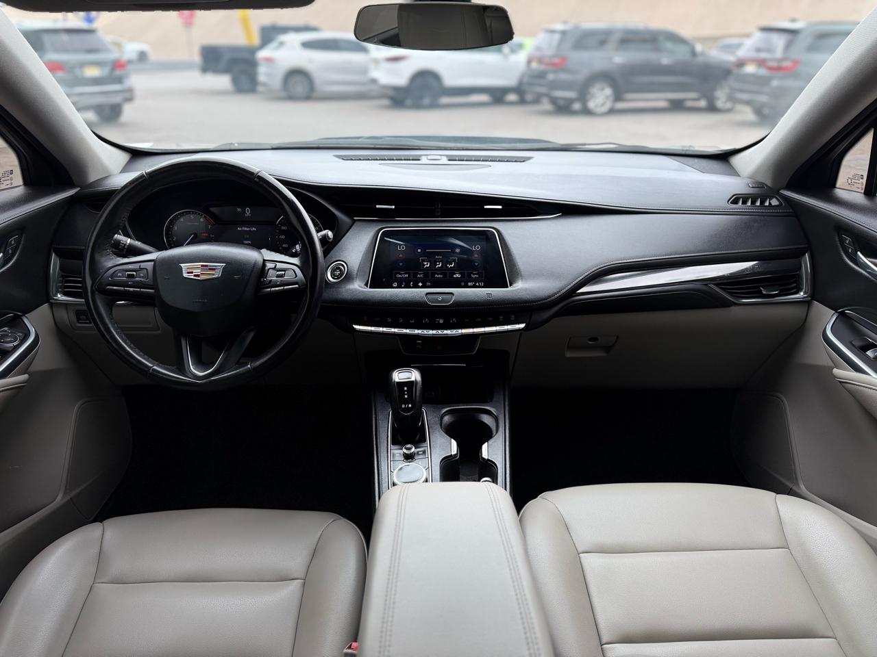Cadillac XT4 FWD 4dr Luxury 2019