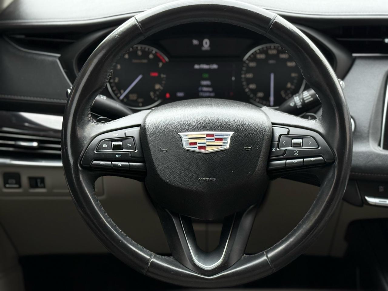 Cadillac XT4 FWD 4dr Luxury 2019
