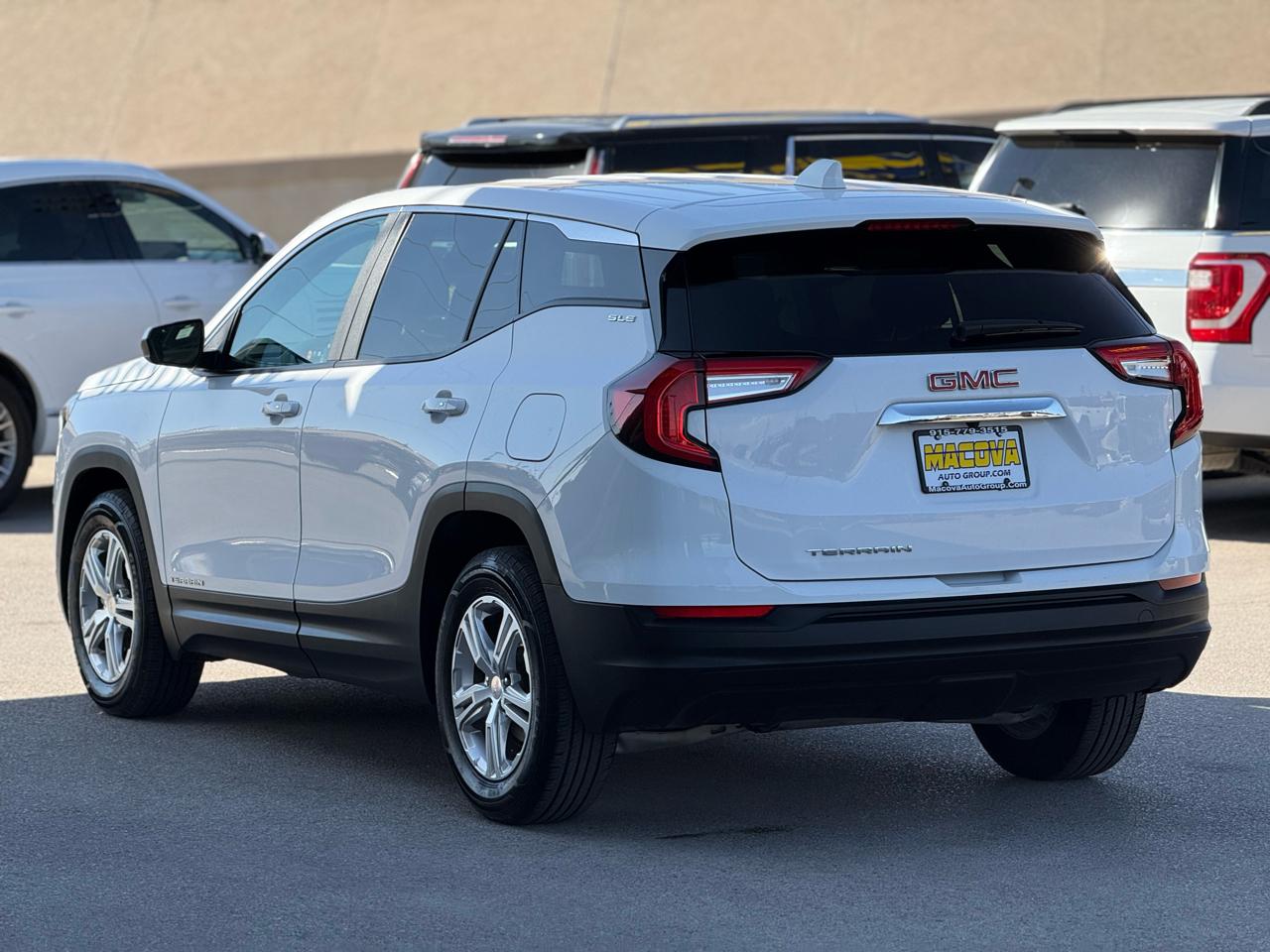 GMC Terrain FWD 4dr SLE 2024