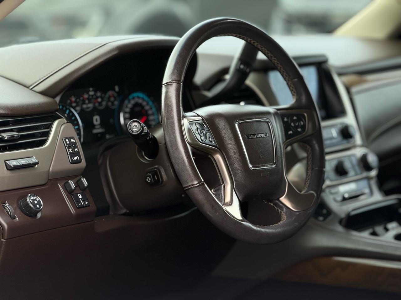 GMC Yukon XL 2WD 4dr Denali 2019