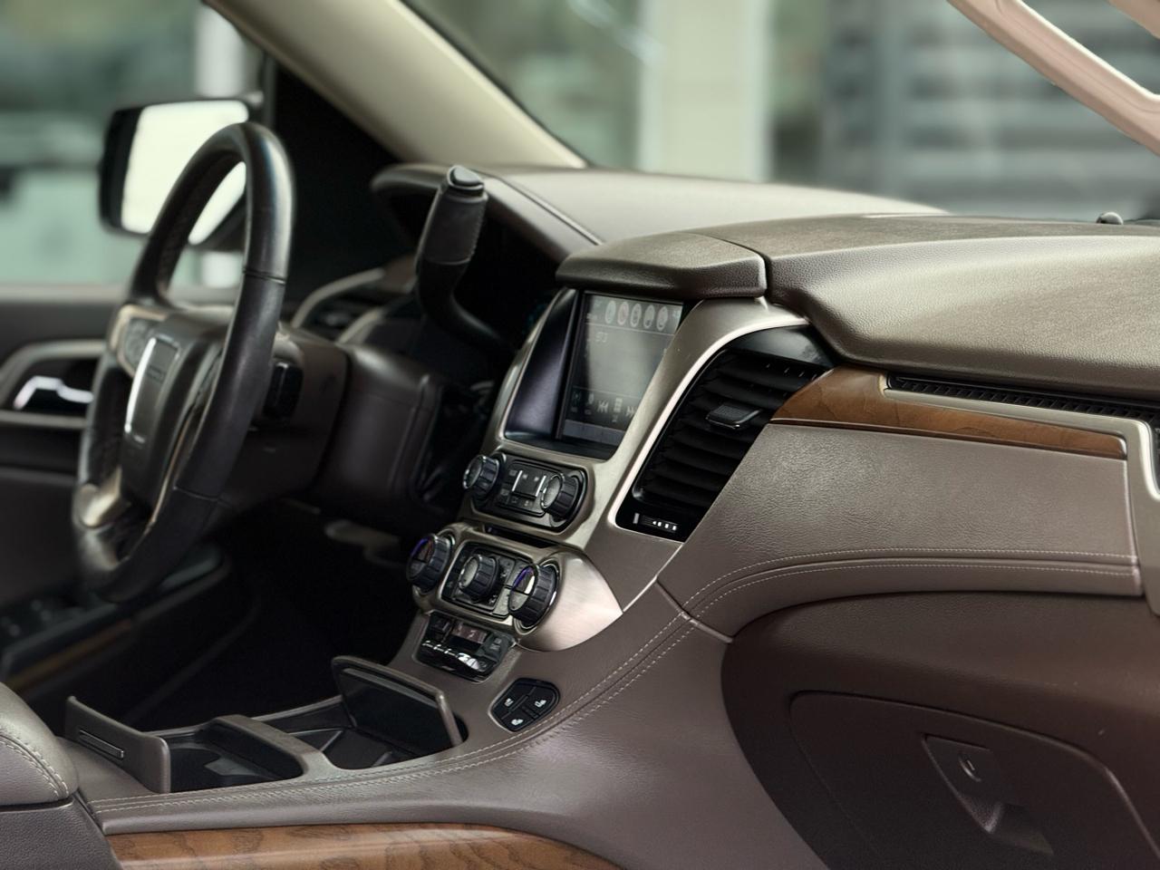 GMC Yukon XL 2WD 4dr Denali 2019