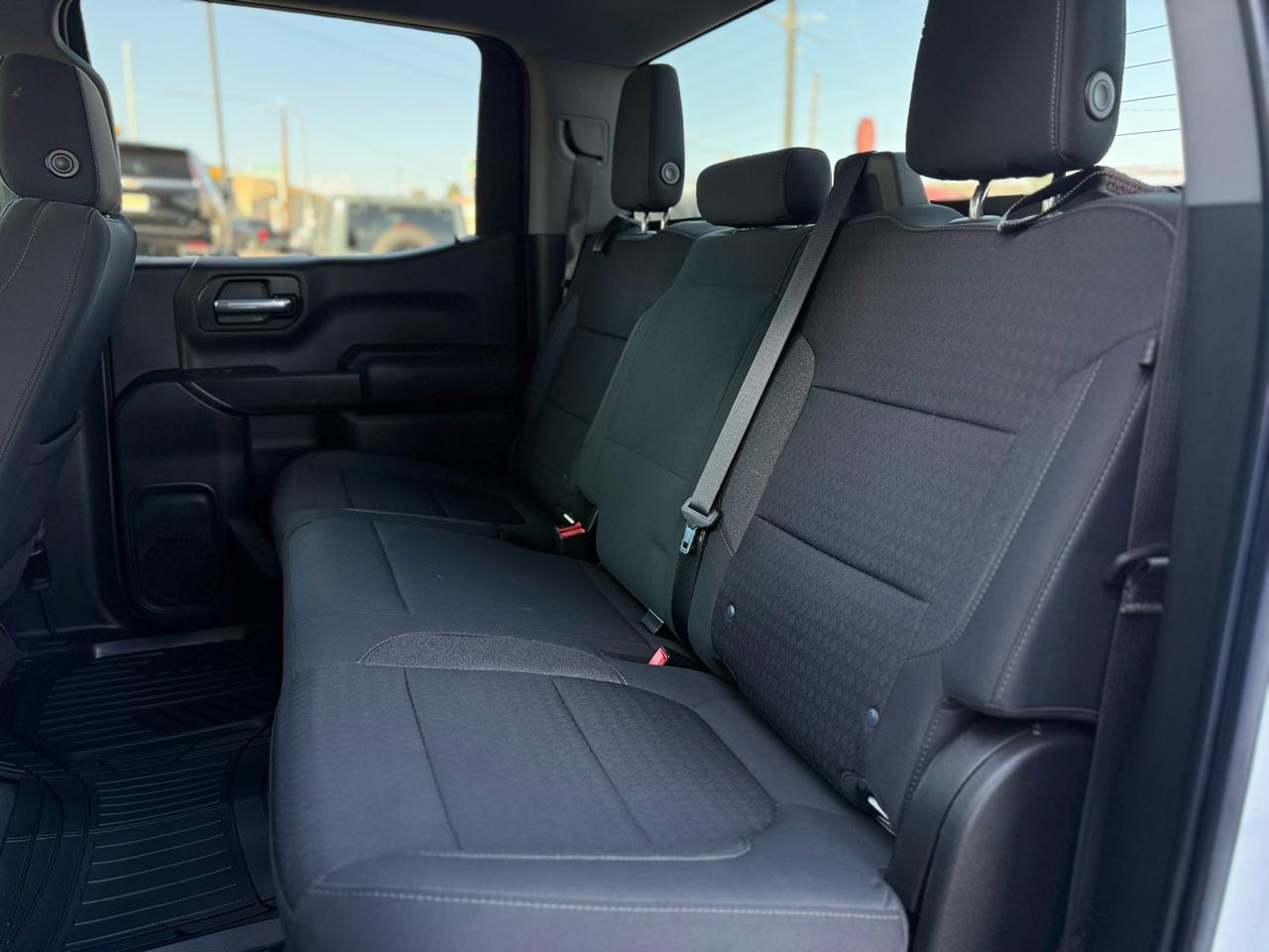 Chevrolet Silverado 1500 LTD 2WD Crew Cab 147" Custom 2022