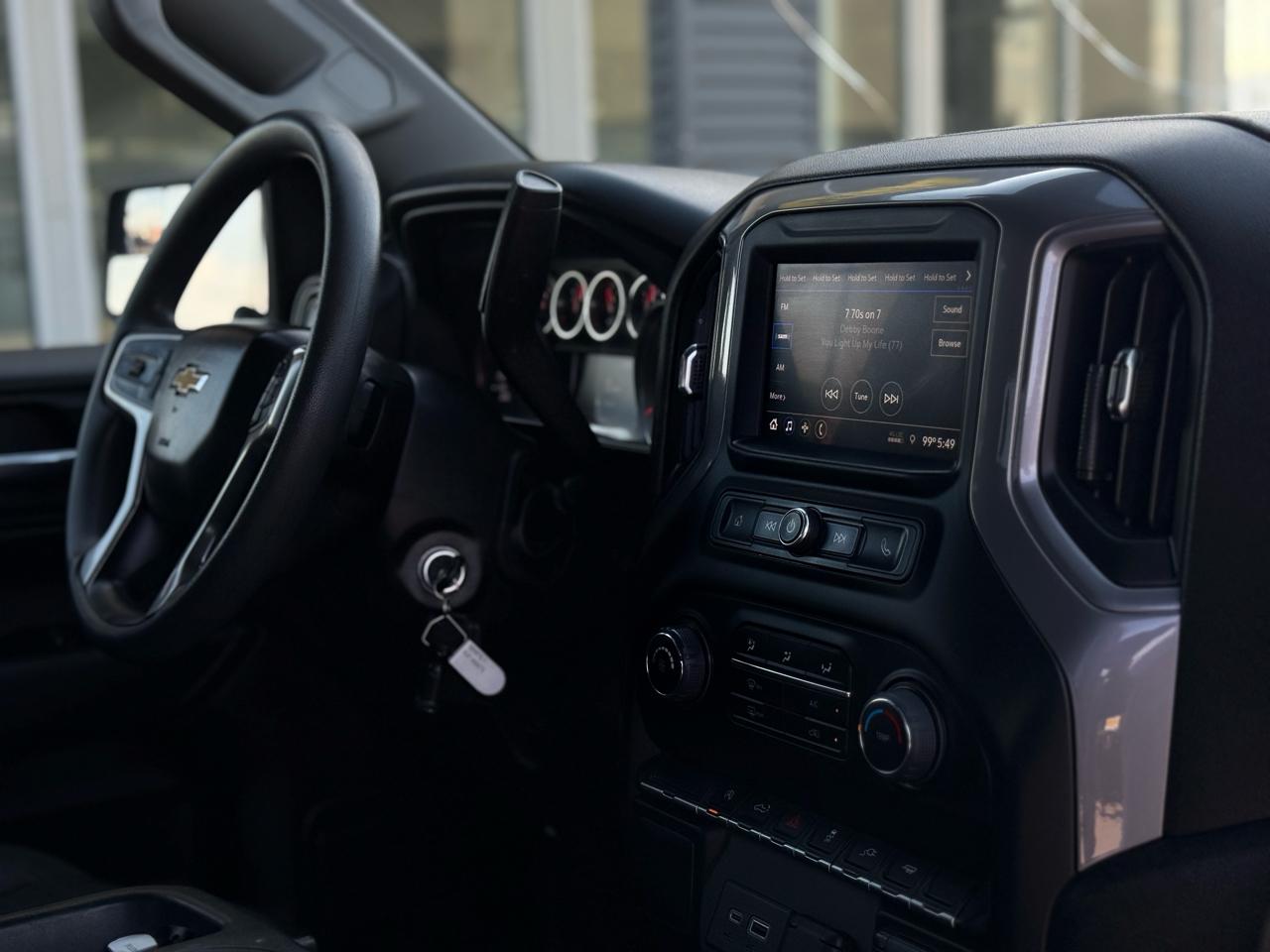 Chevrolet Silverado 1500 LTD 2WD Crew Cab 147" Custom 2022