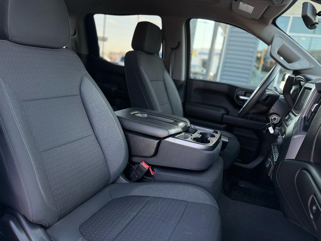 Chevrolet Silverado 1500 LTD 2WD Crew Cab 147" Custom 2022