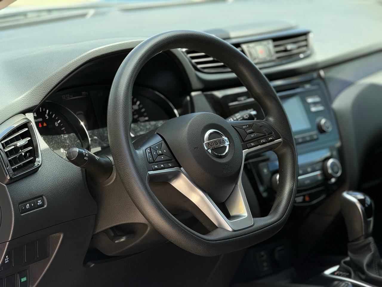 Nissan Rogue Sport FWD SV 2017