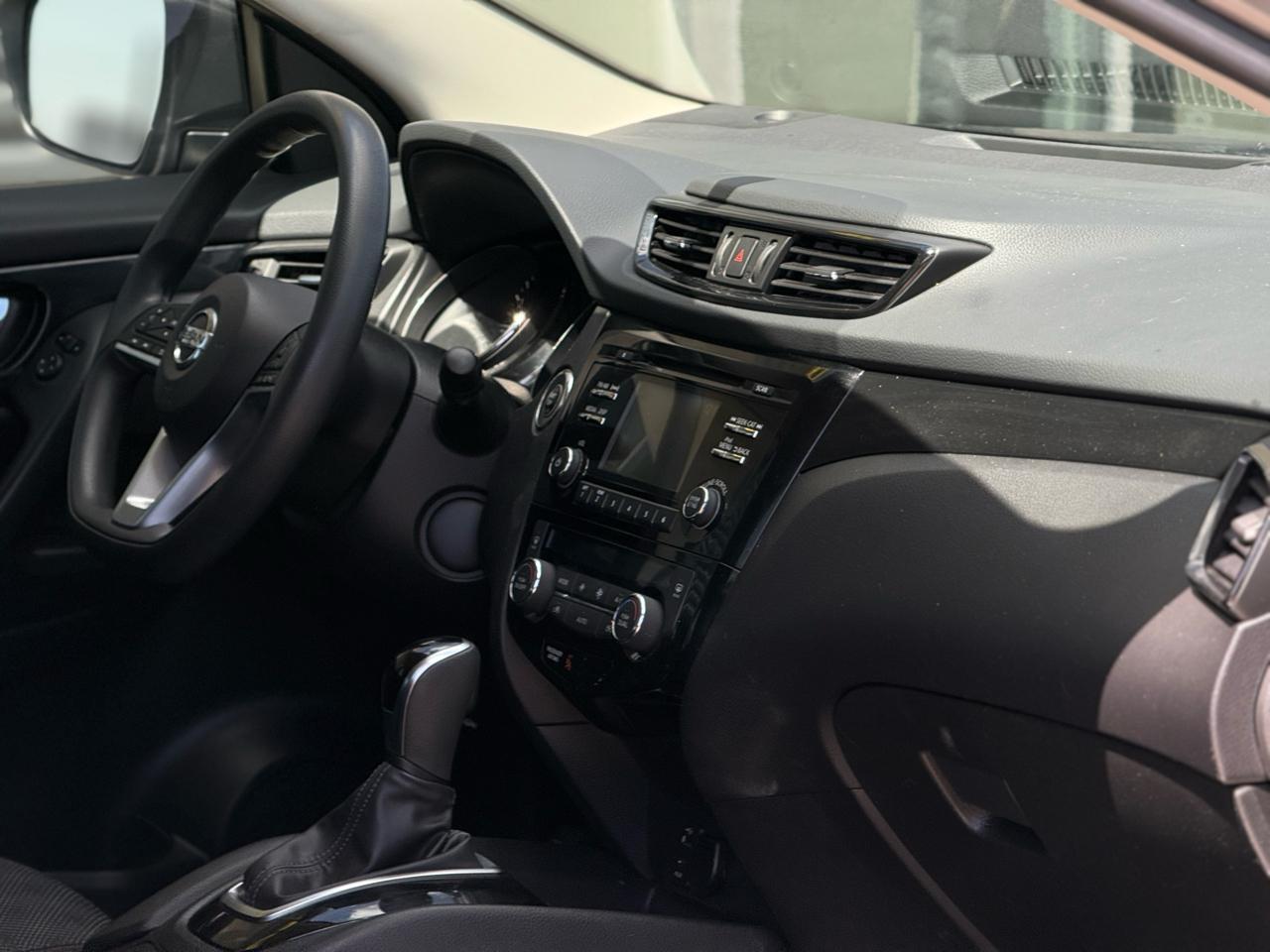 Nissan Rogue Sport FWD SV 2017