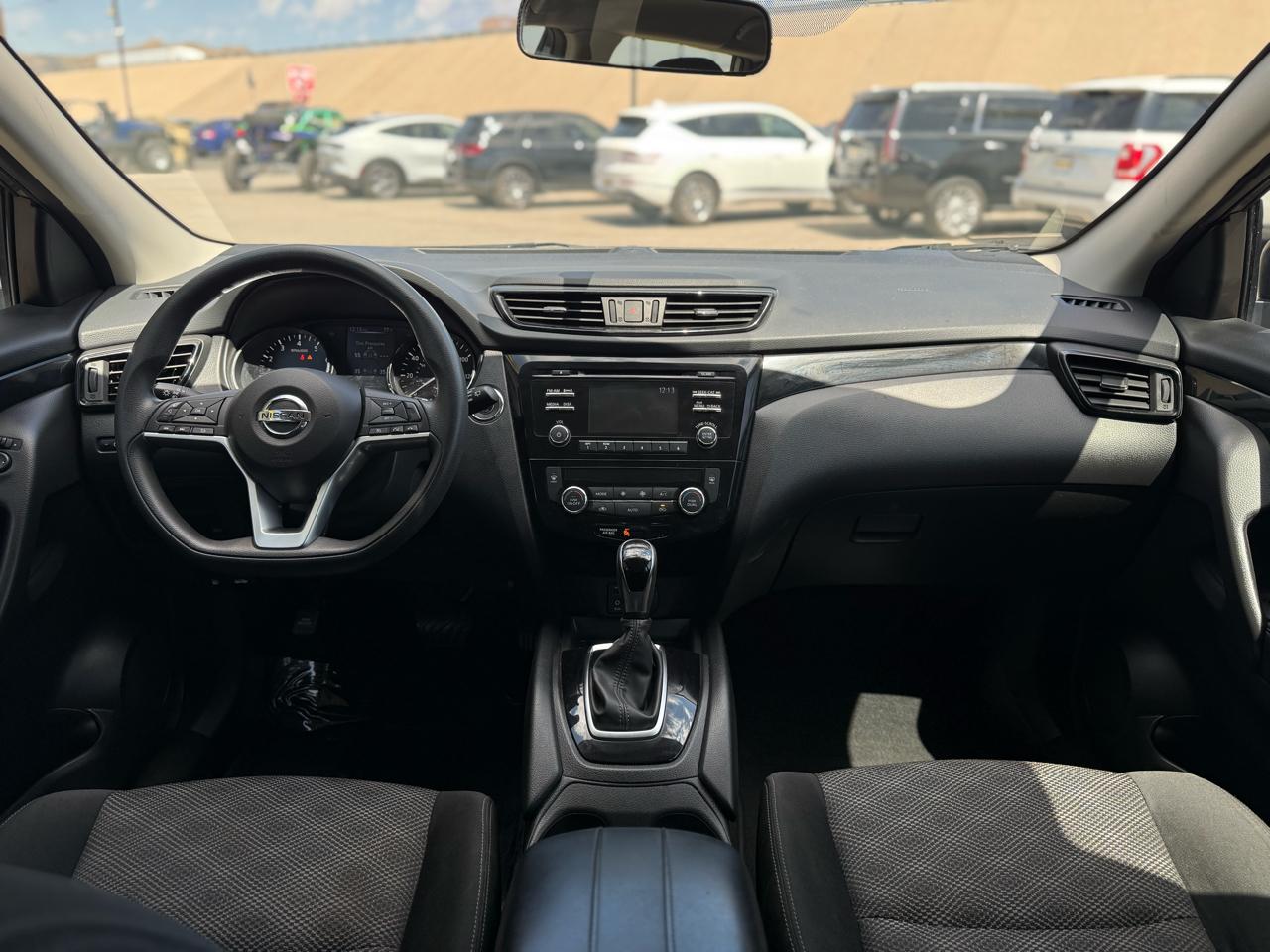 Nissan Rogue Sport FWD SV 2017