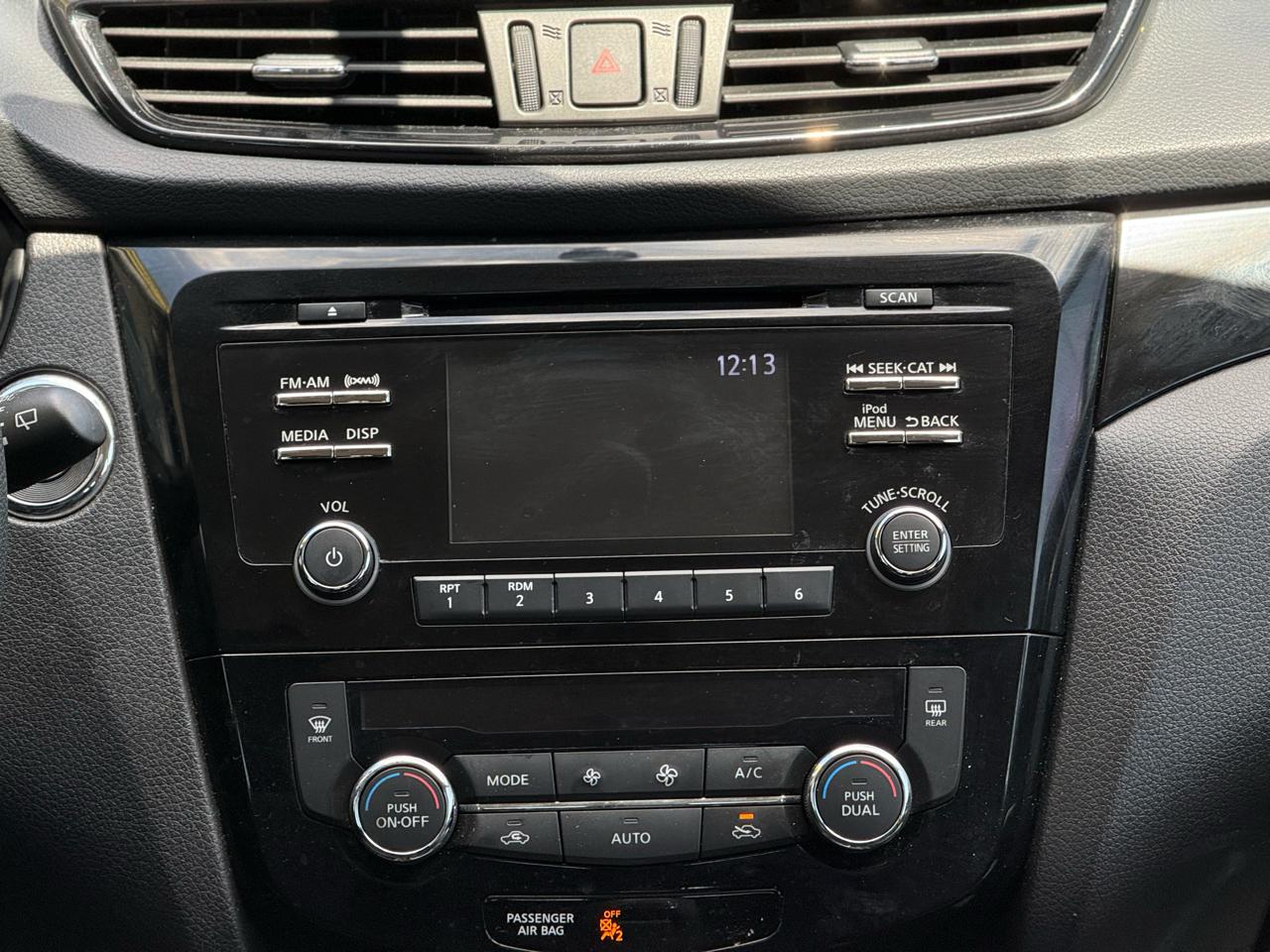 Nissan Rogue Sport FWD SV 2017