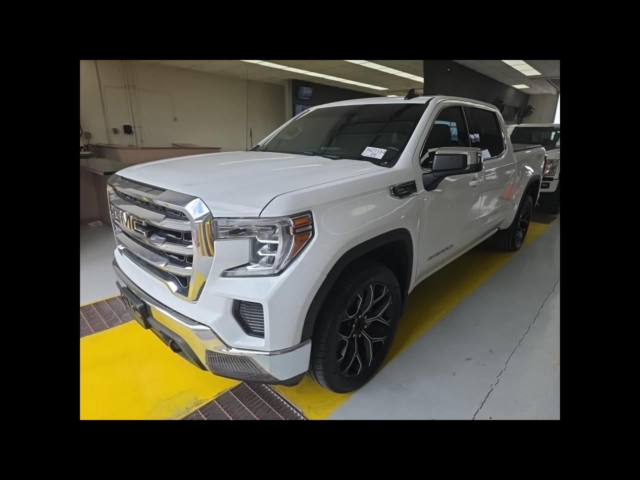 GMC Sierra 1500 4WD Crew Cab 147" SLE 2020