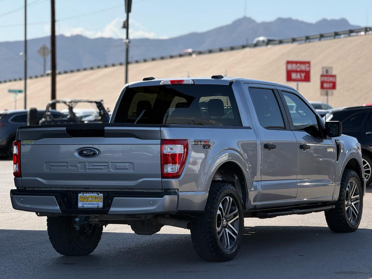 Ford F-150 XL 4WD SuperCrew 5.5' Box 2022